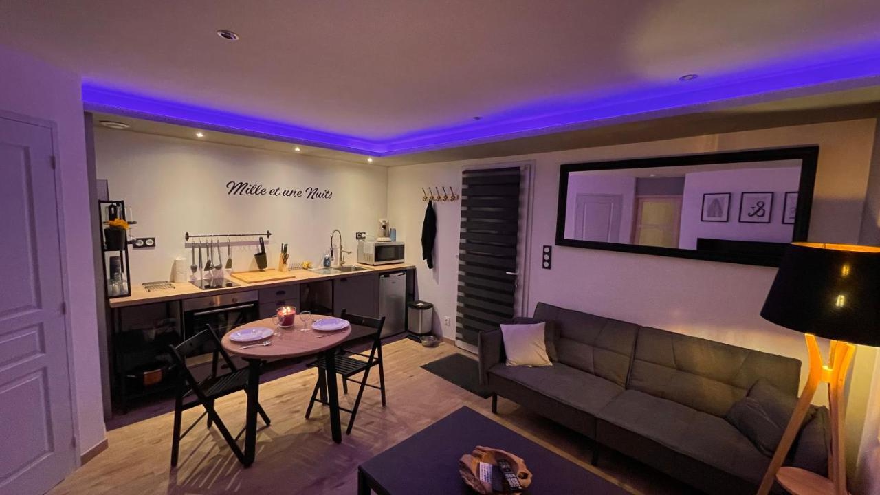 Mille Et Une Nuit, Appartement Classe 3 Etoiles En Rdc Avec Exterieur Et Parking Dole Exterior foto